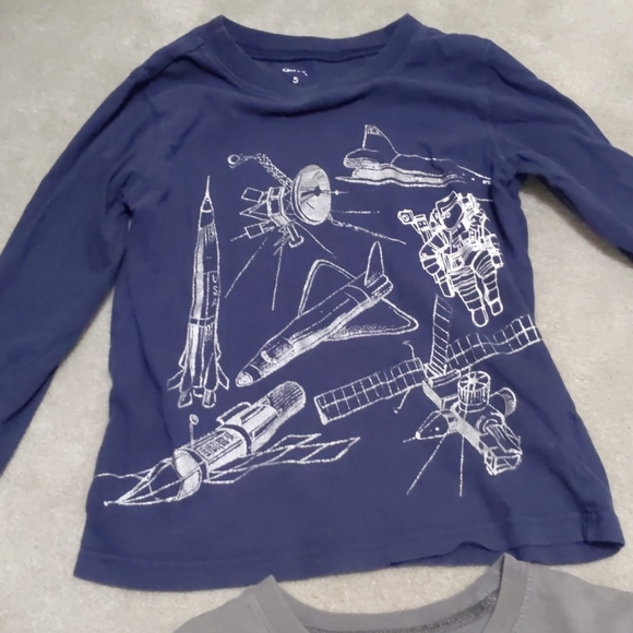 Space kids shirt bundle. - Picture 4 of 5